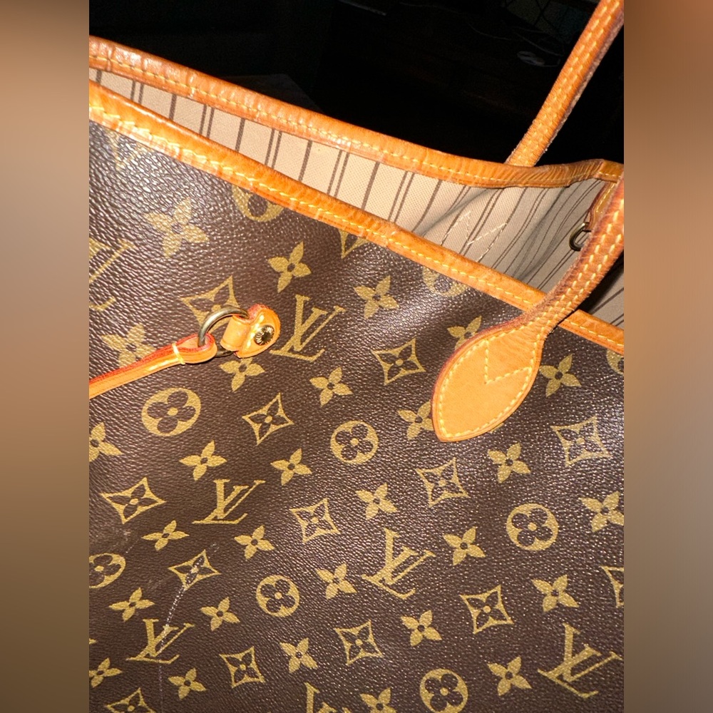 Louis Vuitton Neverfull